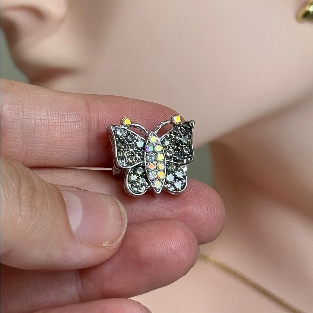 ⚜️💎 Elegant Silver Butterfly Brooch 🦋❤️‍🔥